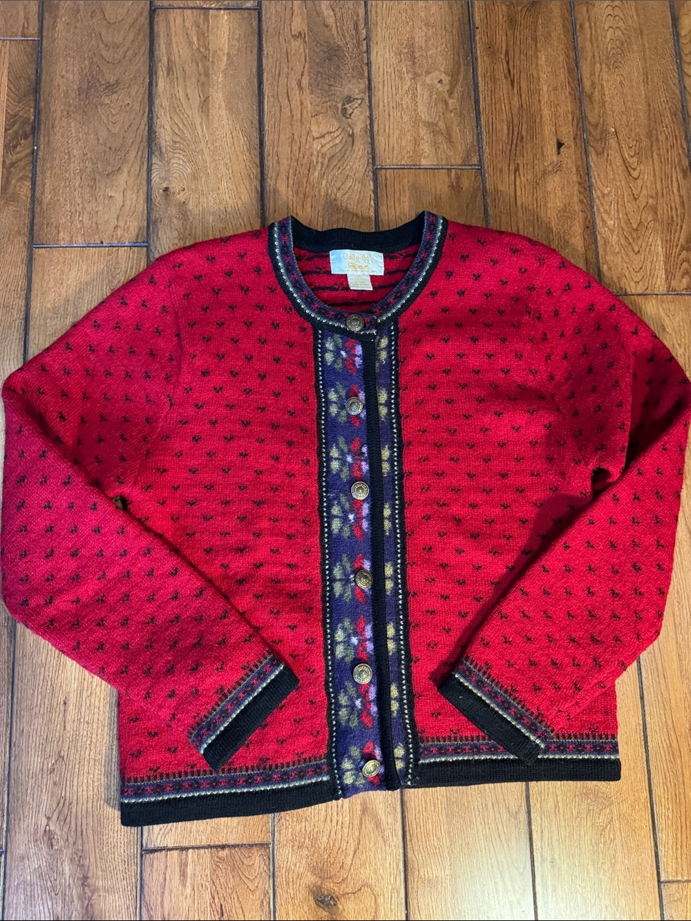 Tally Ho Red Knit Women’s sweater with Navy Trim 100% wool sz. M
